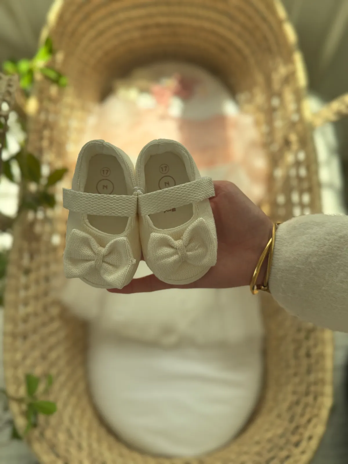 girls' shoes