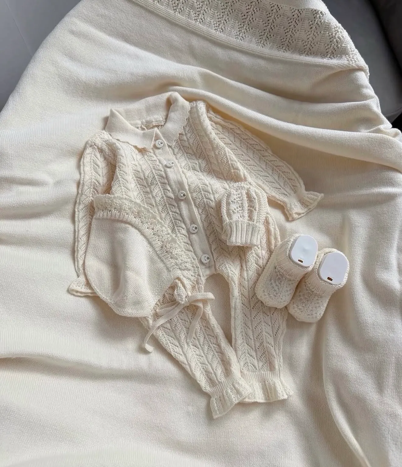Girls' wool set, guaranteed